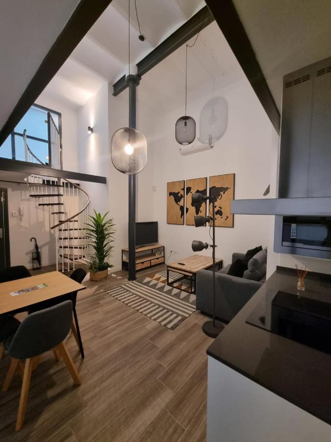 Duplex Moderno En Alameda Seville