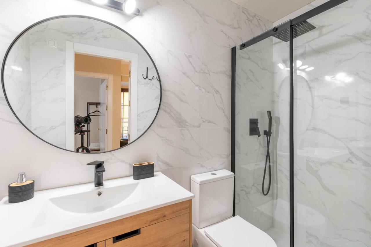 Precioso Y Moderno Apartamento En Centro De * Sevilla