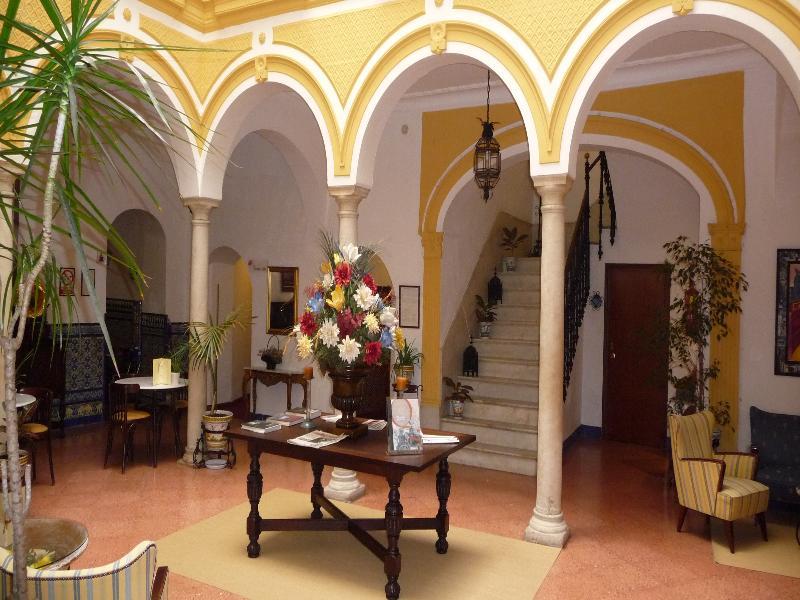 Abanico Casa Palacio 3* Seville