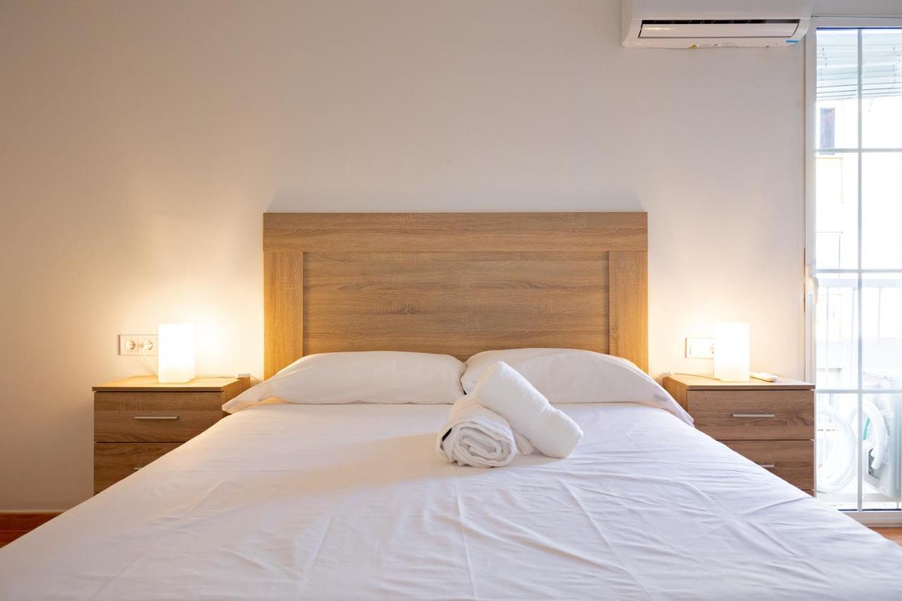 Charming 2 Bedroom At Triana Center By Oui *