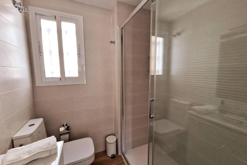 Moderno Zona Nervion. Wifi/ac Seville