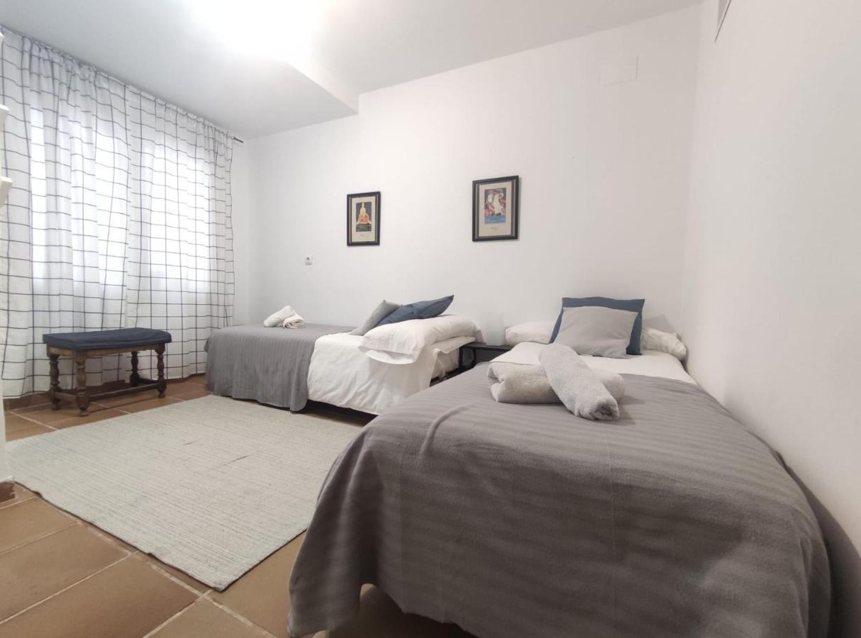 Plaza De Espana - Family House Holiday home *