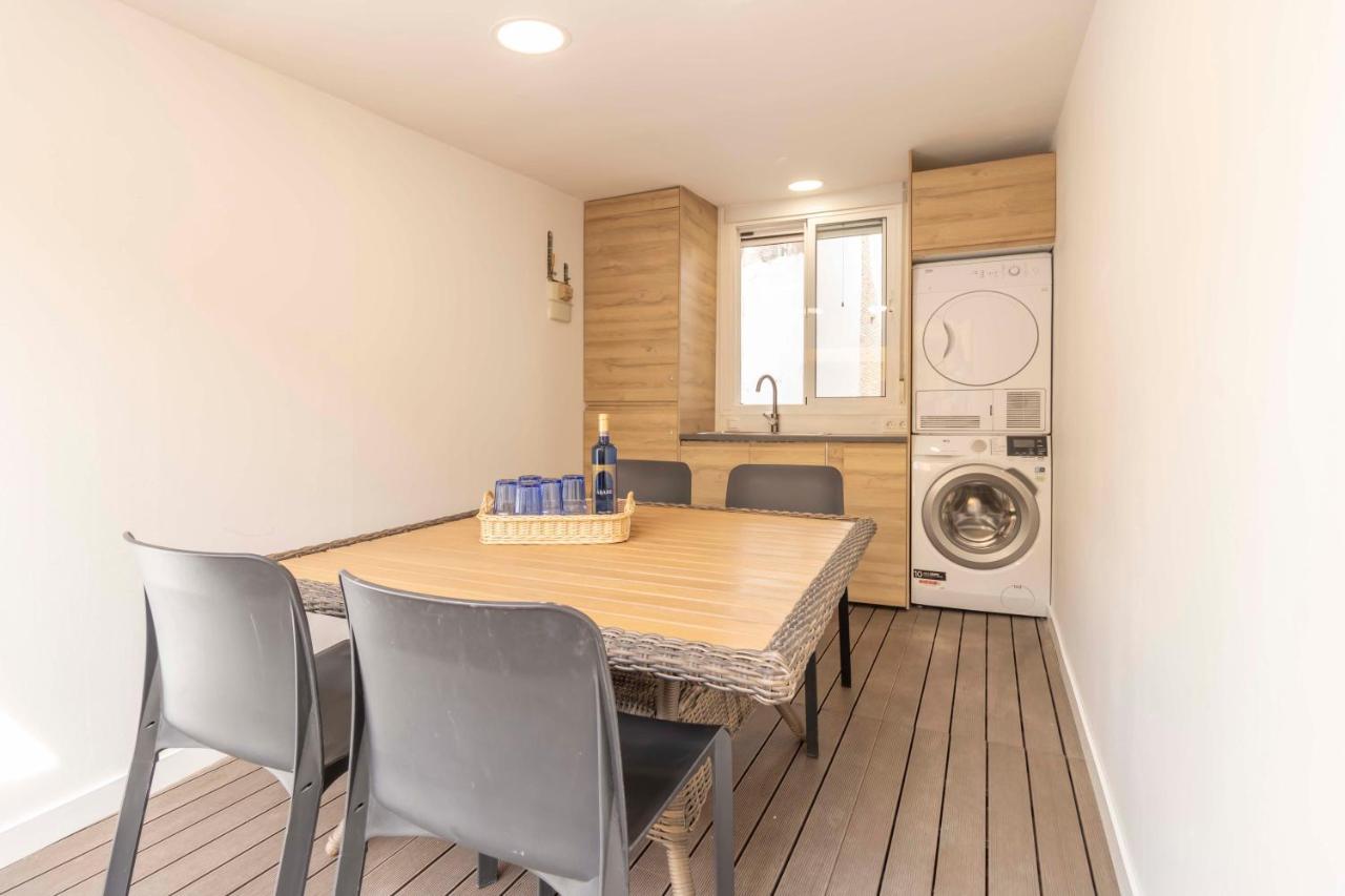 House -rooftop&jacuzzi -stayinseville Villa *