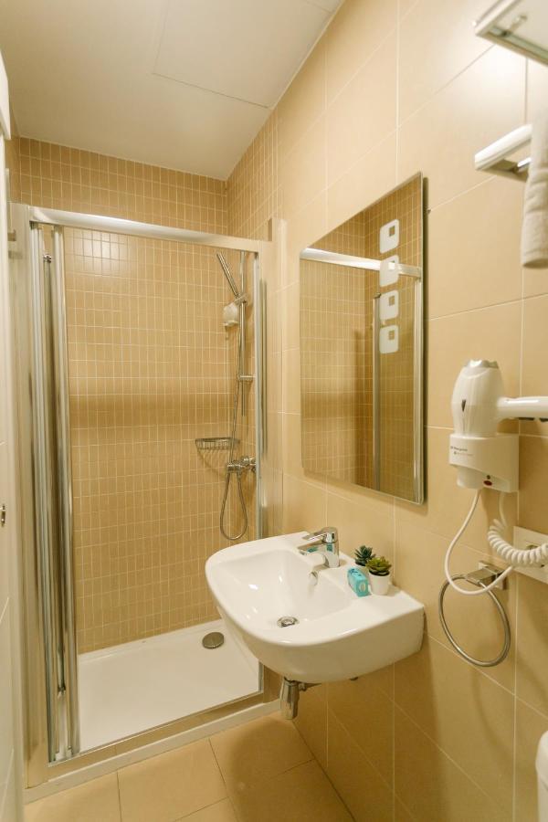 Apartment O&l Lumbreras: Bright Duplex With Private Terrace Seville