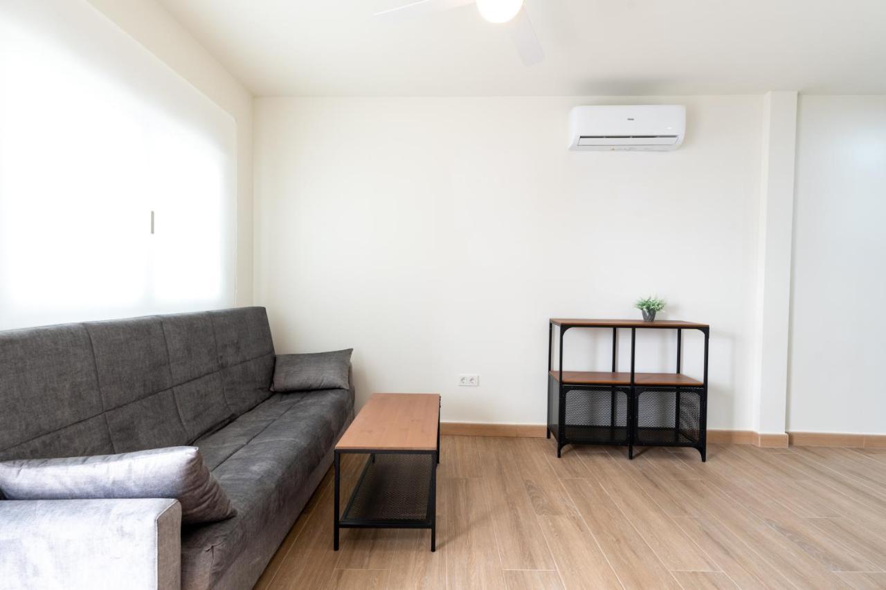 Apartment Cervantes 17 *
