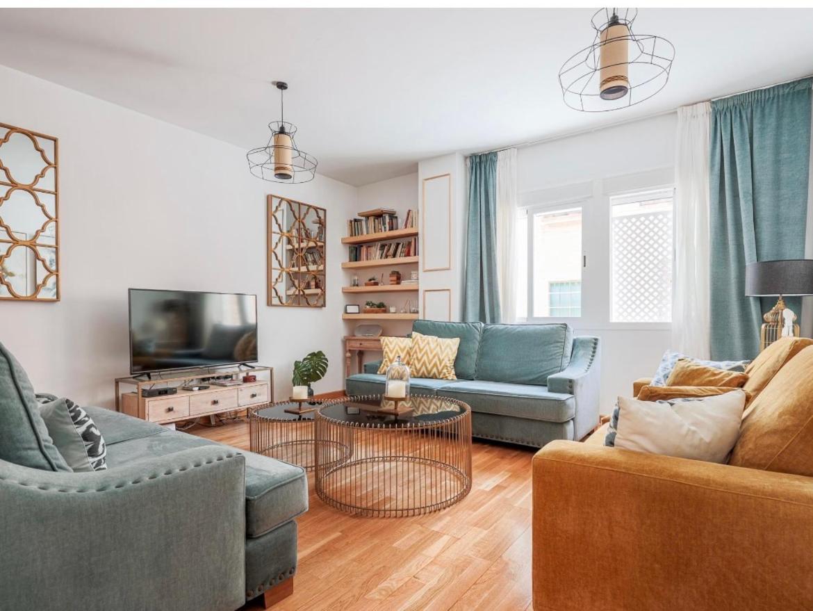 Exclusivo Duplex Con Terraza En * Seville