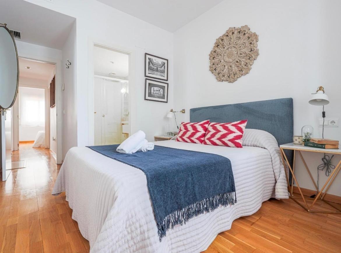 Exclusivo Duplex Con Terraza En * Seville