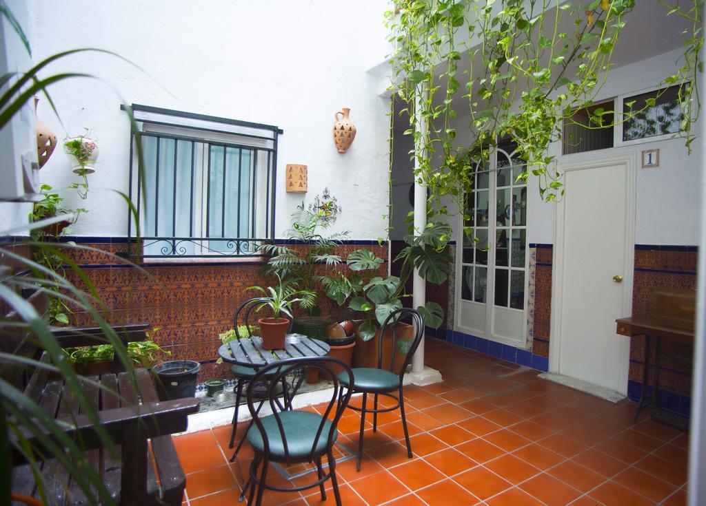 Guest house Santa Maria La Blanca 2*