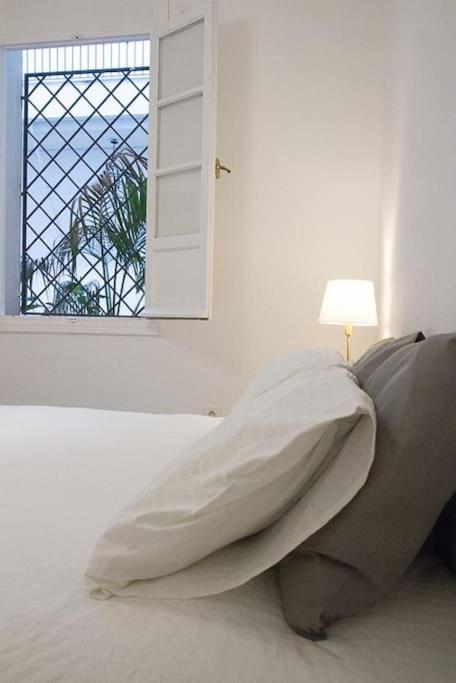 Cozy In A Typical Sevillian Patio House Apartment Seville
