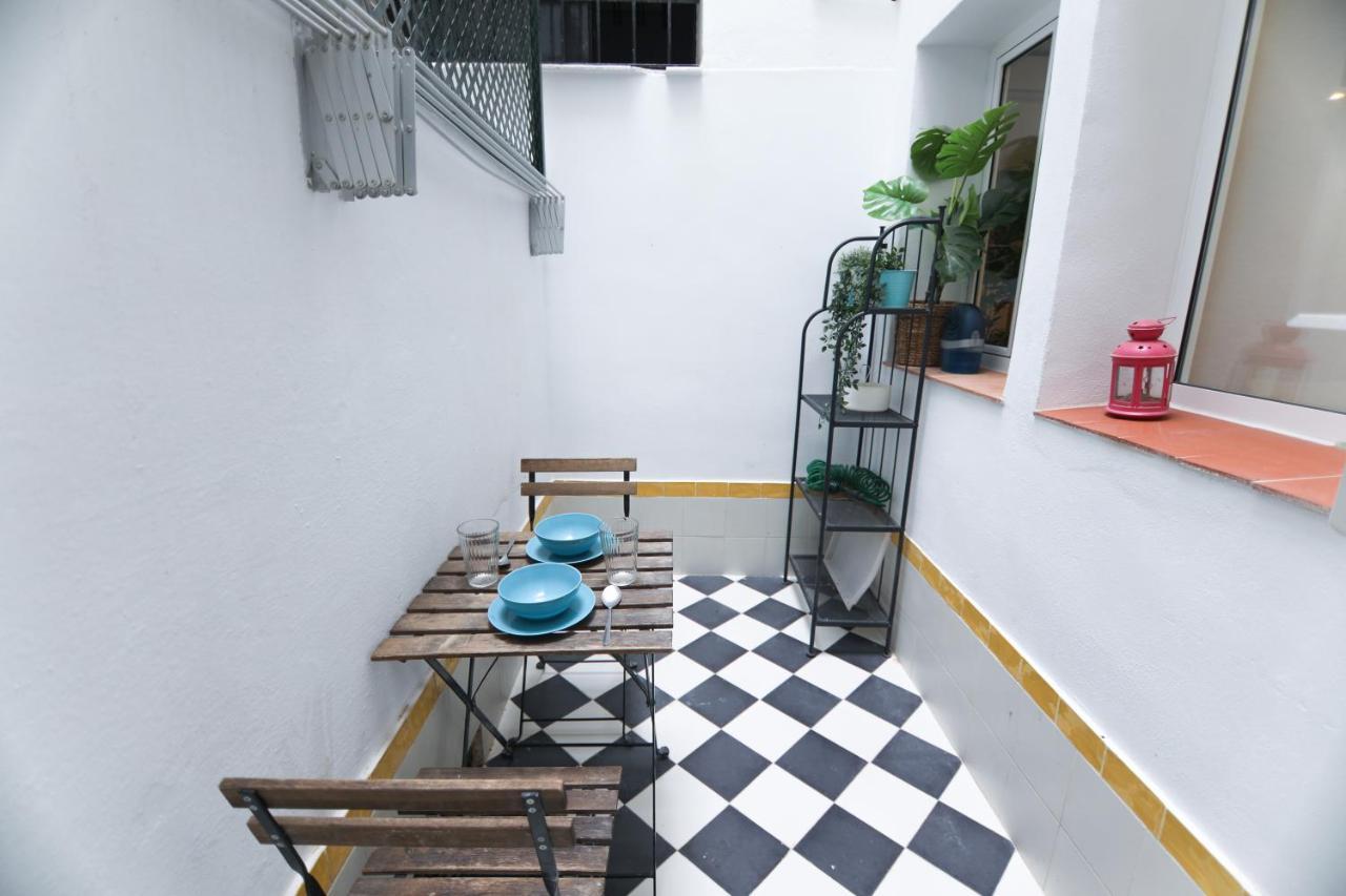 Rentalsevilla Espacioso Y Acogegor Apartamento De 3