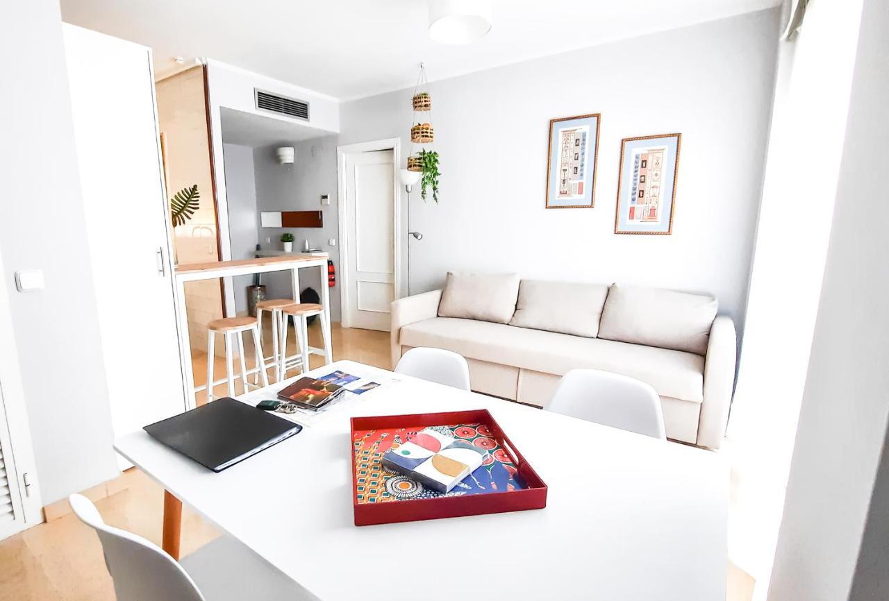 Torre Triana, Parking Free Gratis! * Seville