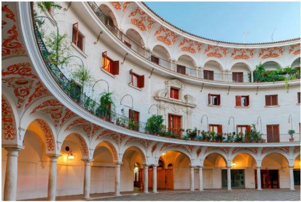 Exclusive Triana - Ribera Del Guadalquivir *
