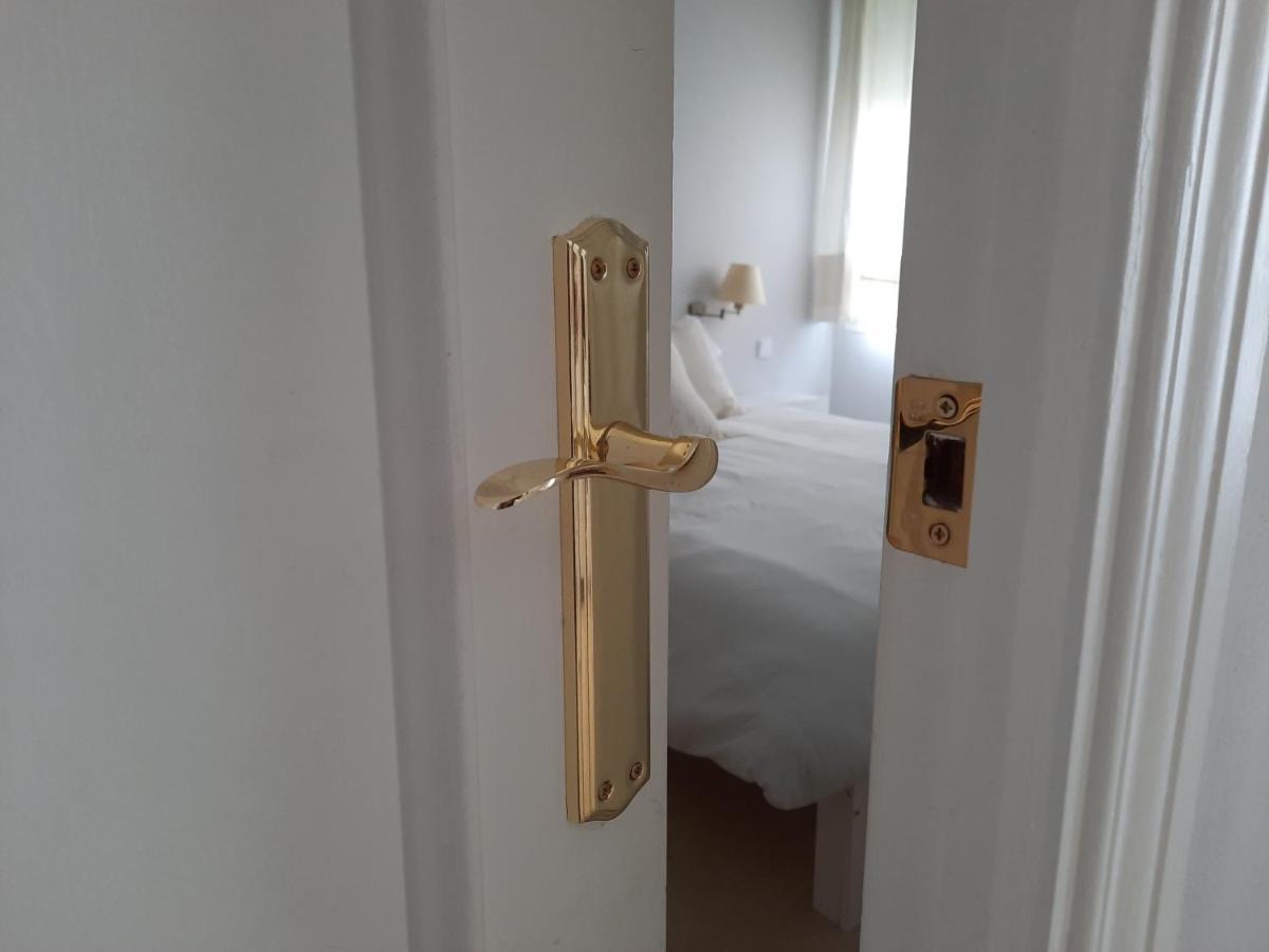 Apartment Torre Triana, Parking Free Gratis!