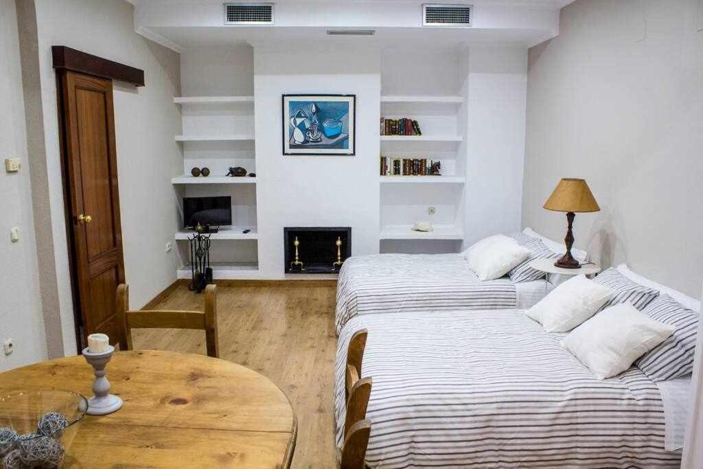 Atico Con Piscina Junto Catedral De Apartment Seville