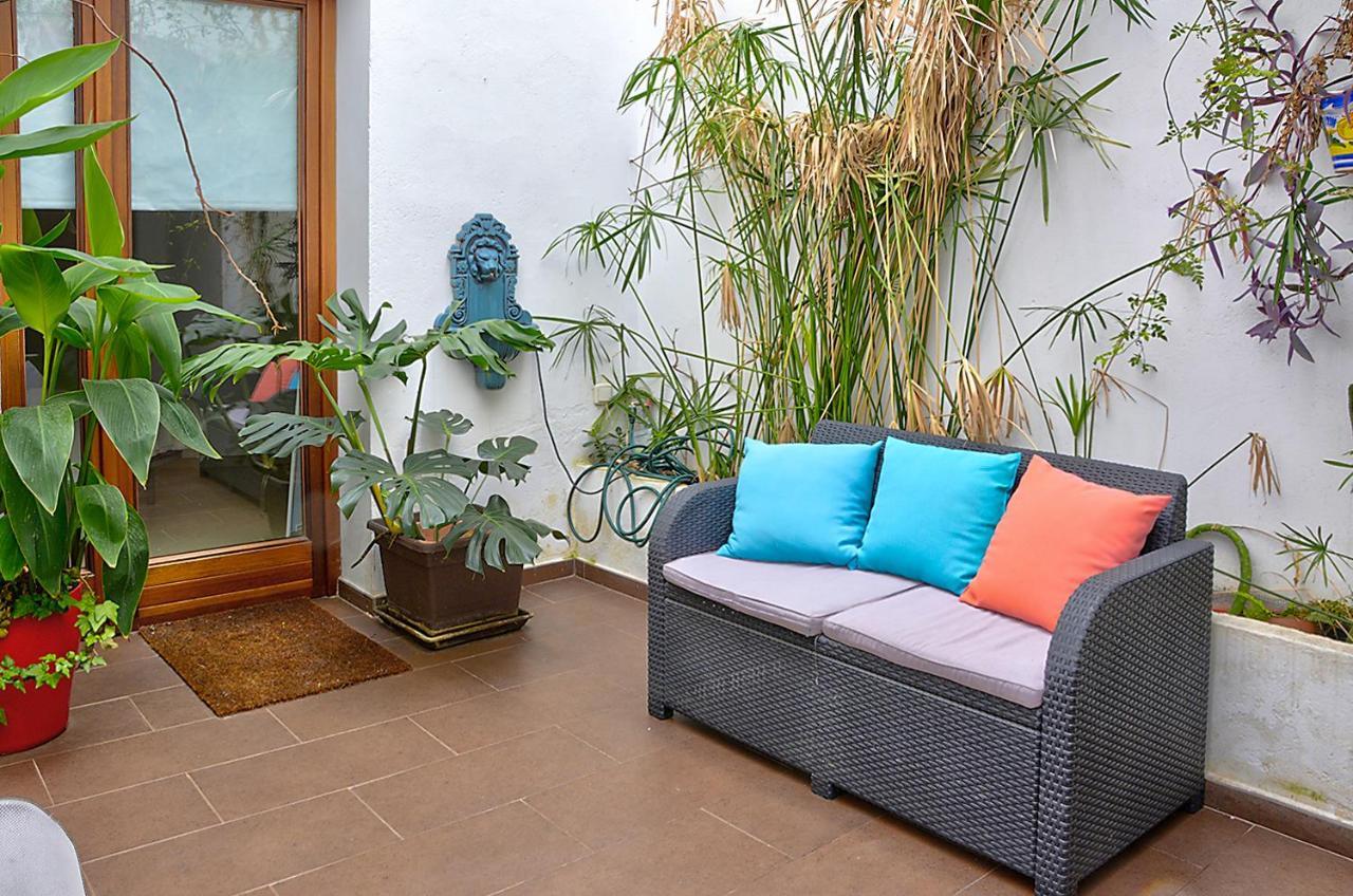 Casa De La Tinaja Apartment Seville