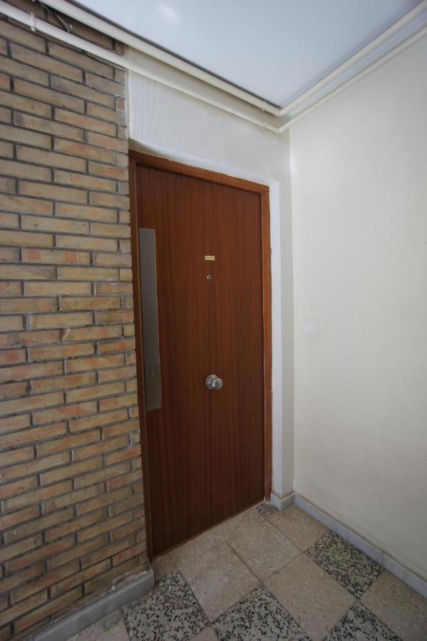 Rentalsevilla Espacioso Y Acogegor Apartamento De 3 *