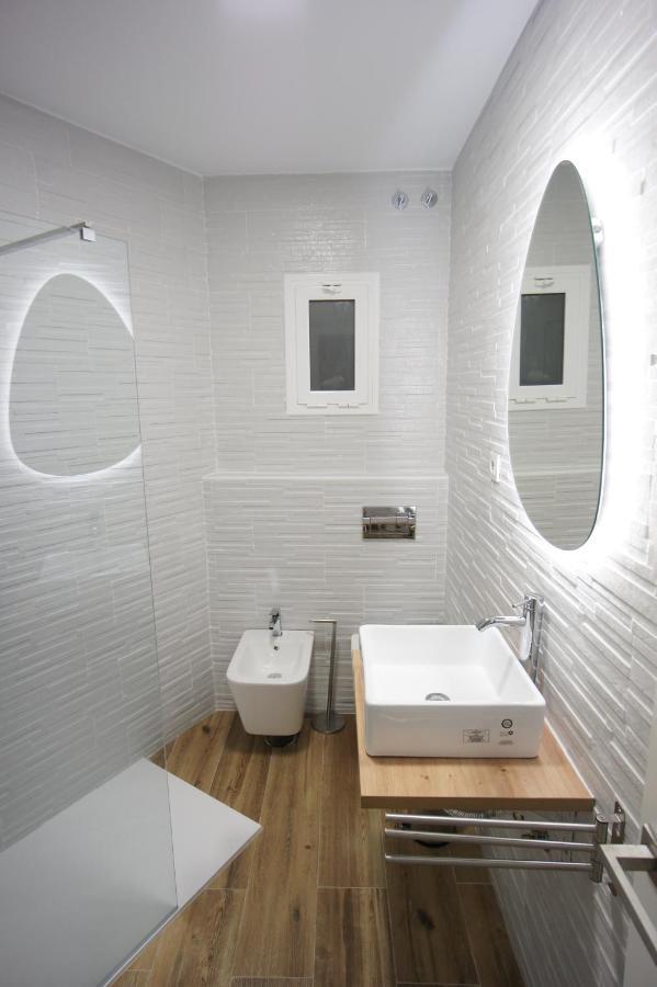 Rentalsevilla Espacioso Y Acogegor Apartamento De 3 Seville