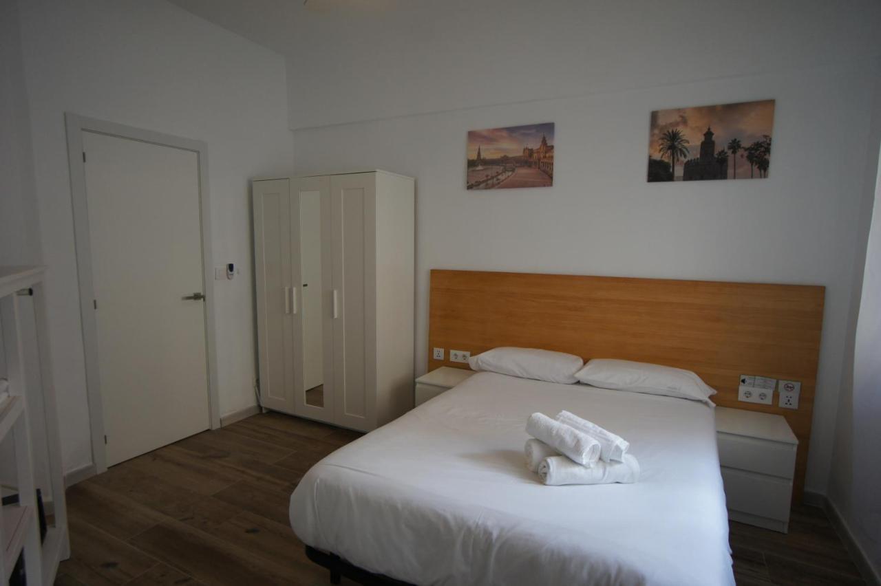 Rentalsevilla Espacioso Y Acogegor Apartamento De 3 * Seville
