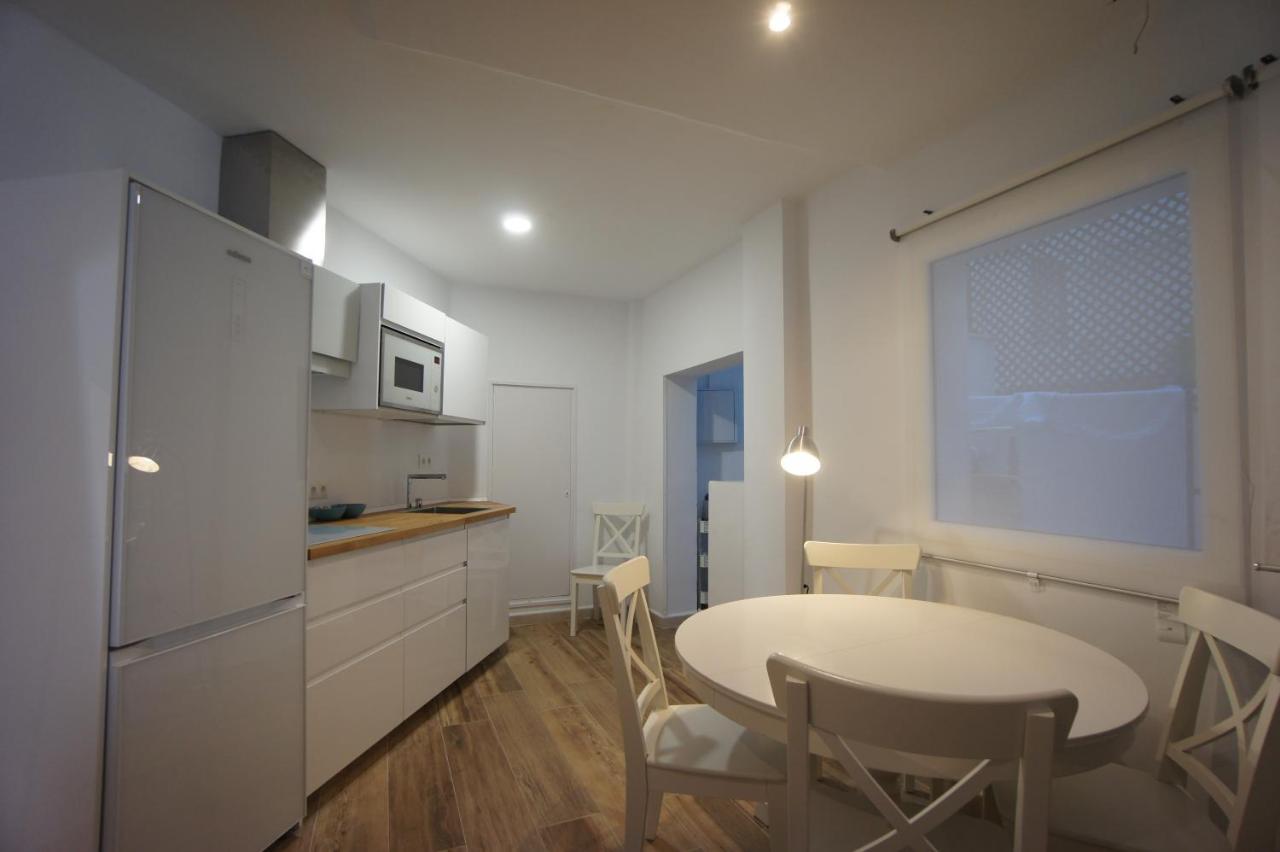 Rentalsevilla Espacioso Y Acogegor Apartamento De 3