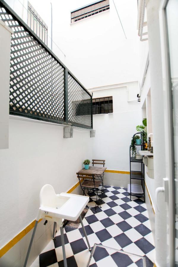 Rentalsevilla Espacioso Y Acogegor Apartamento De 3