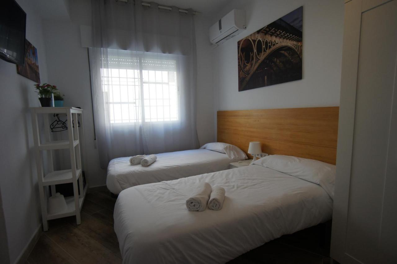 Rentalsevilla Espacioso Y Acogegor Apartamento De 3