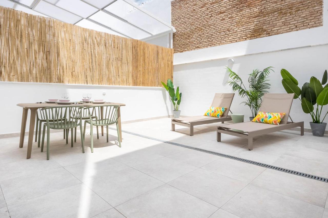 Pop Art Historia De Conde Negro Con Patio Privado Apartment