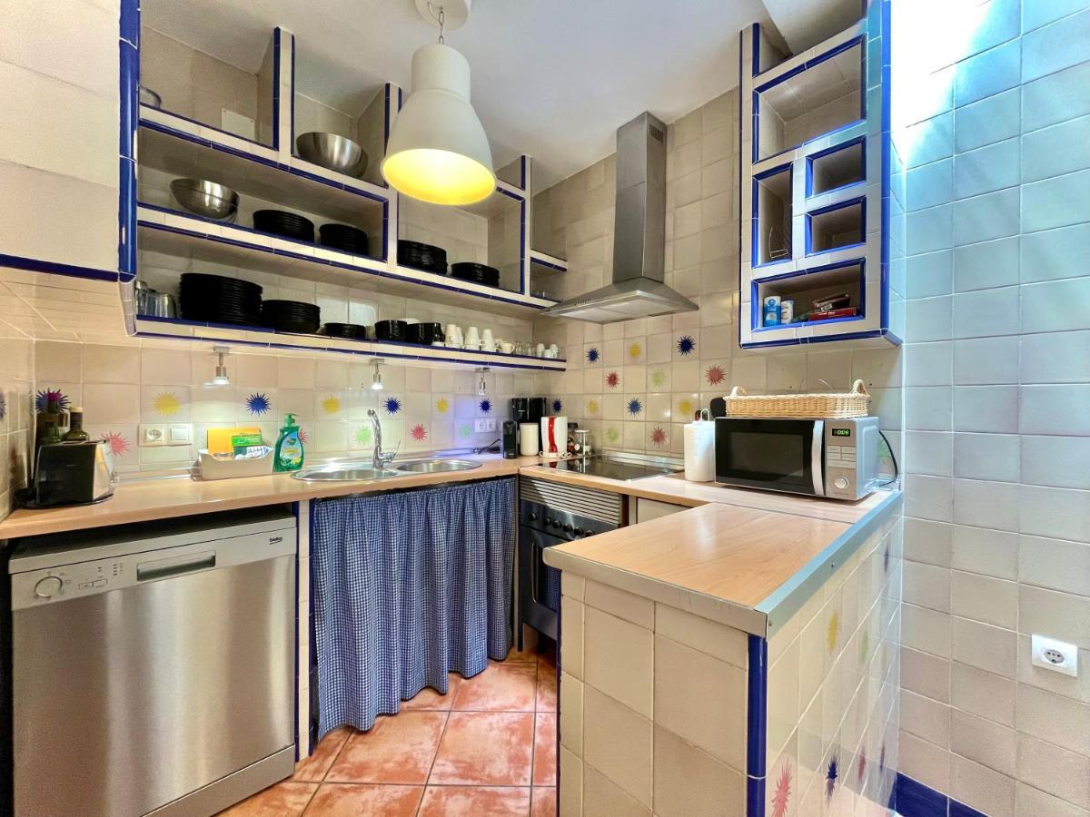 Villa House -rooftop&jacuzzi -stayinseville