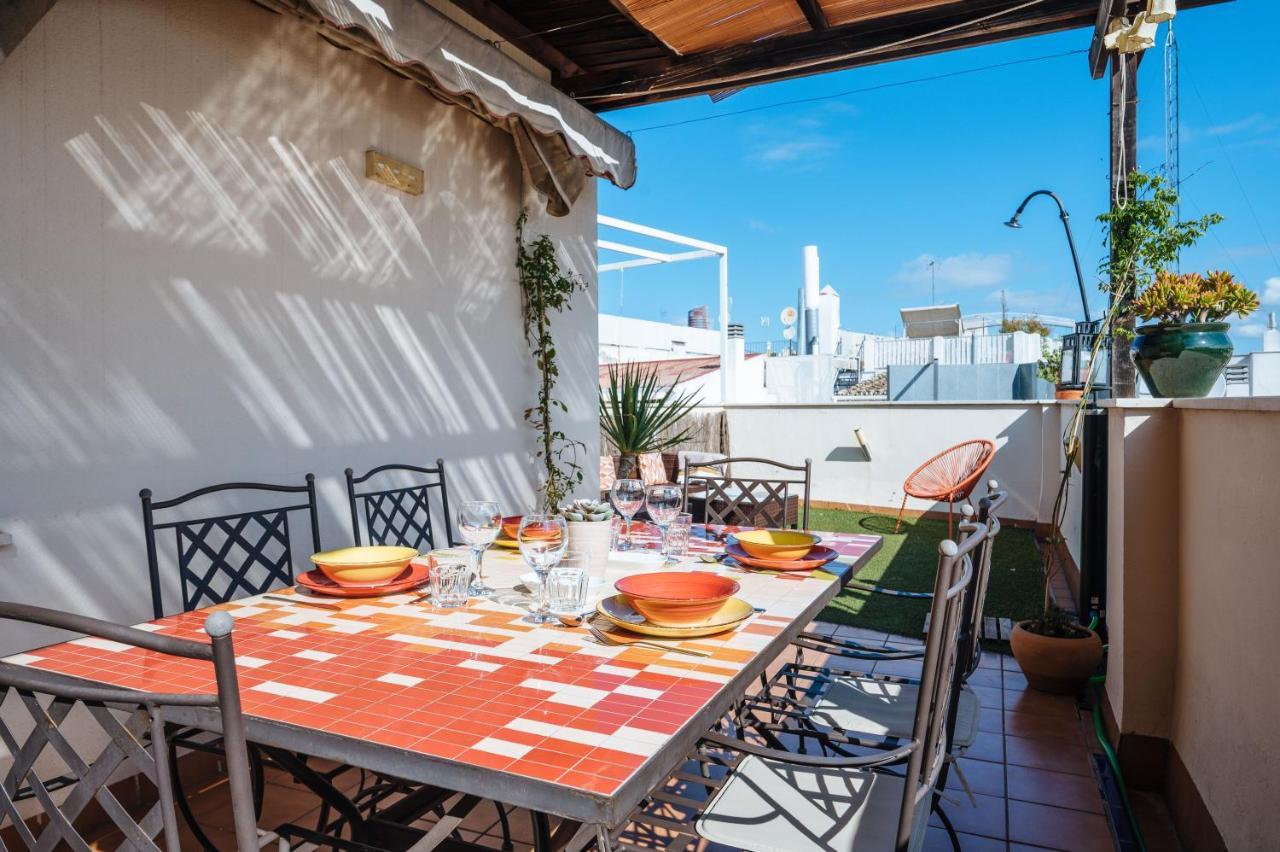 Apartment Homeyseville-amazing Penthouse Giralda Views 8 Pax, Parking Optional Seville