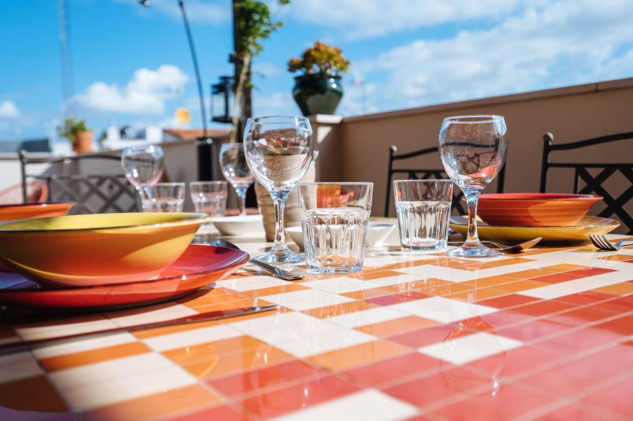 Apartment Homeyseville-amazing Penthouse Giralda Views 8 Pax, Parking Optional Seville