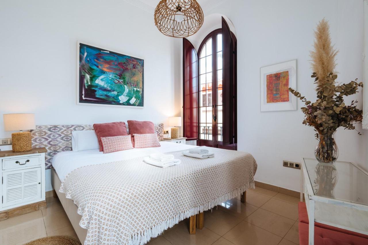 Apartment Homeyseville-amazing Penthouse Giralda Views 8 Pax, Parking Optional