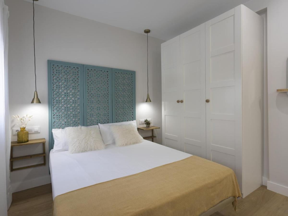 Beautiful Blue Triana Apartment Seville