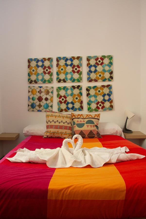 Casa De La Tinaja * Seville
