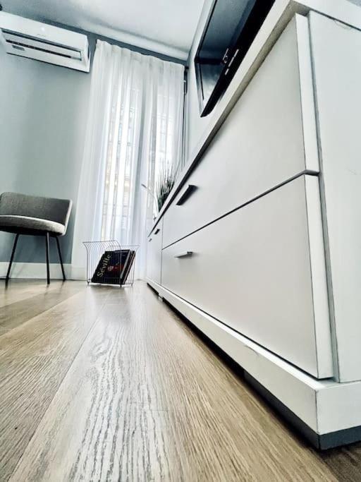 Apartment Piso Bonito Y Tranquilo En Plaza De La Magdalena Seville