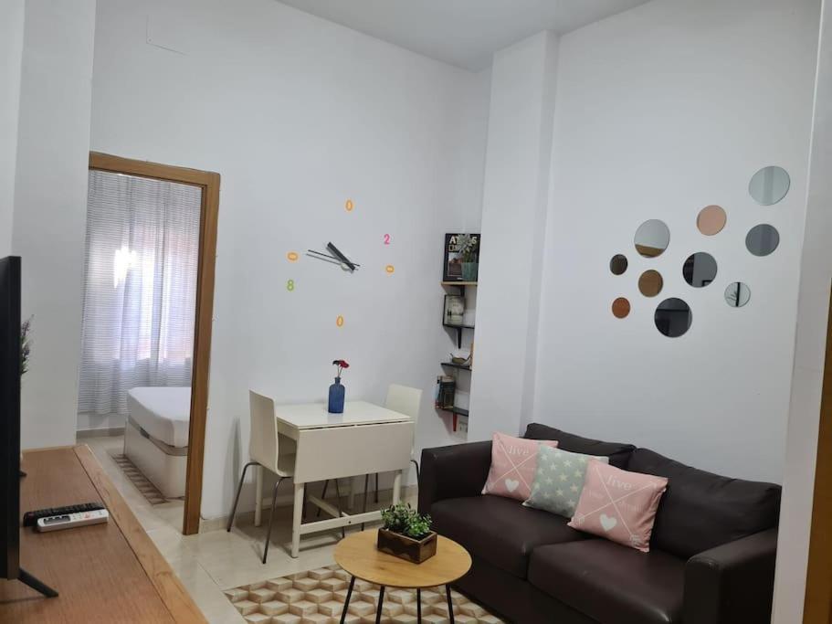 Apartment En El Fontanal, Casa- Patio De Vecinos