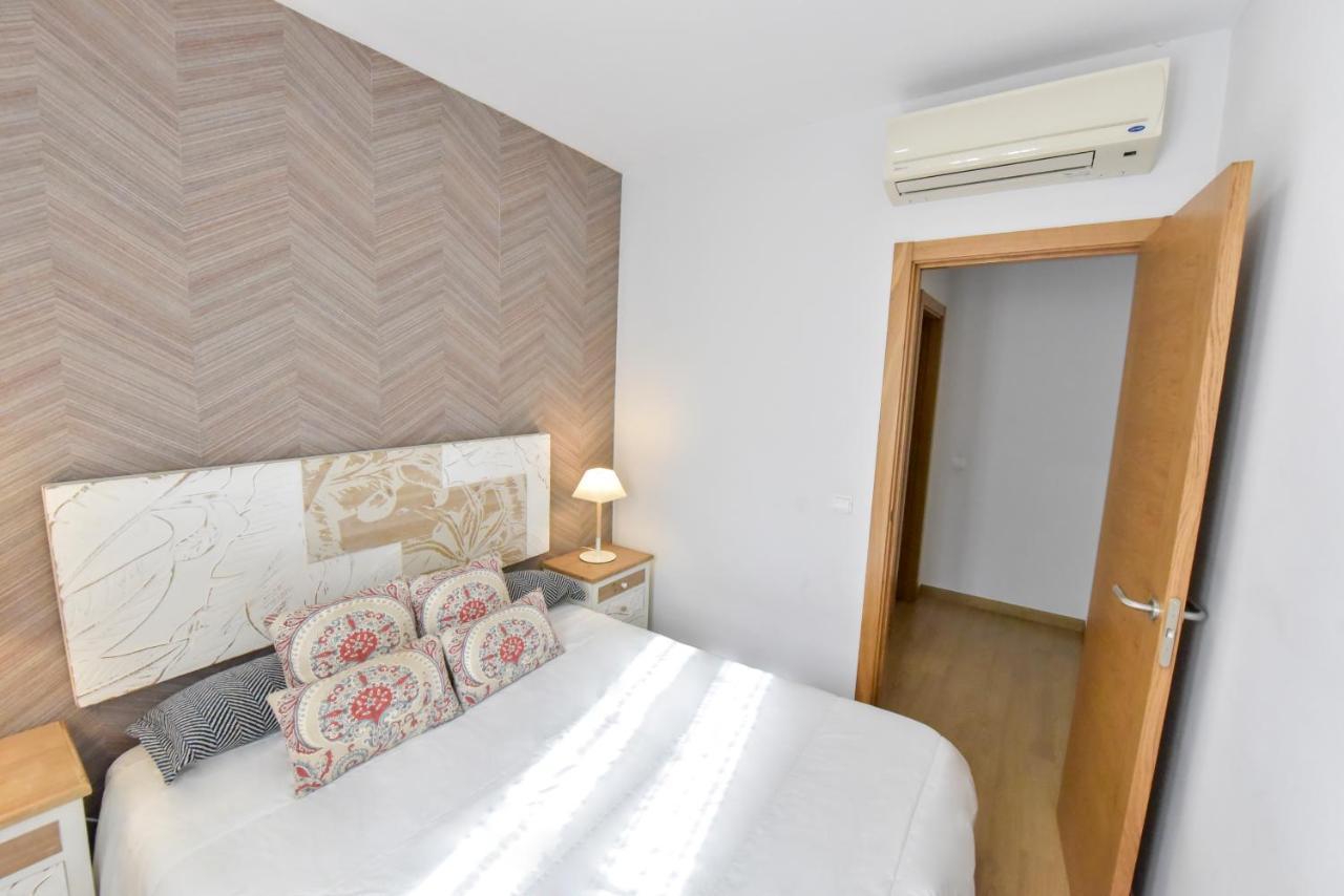 New! Retro In Neighbourhood Apartment