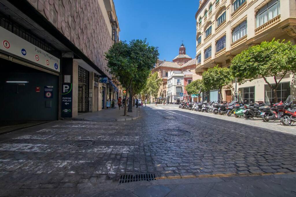 Muy Centrico, Tranquilo Y Confortable **a/c-wifi** Apartamento Sevilla