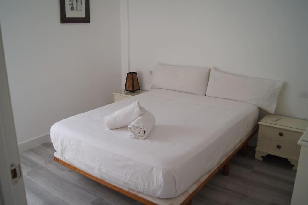 Apartment Roch - Stylish Near Metro Seville