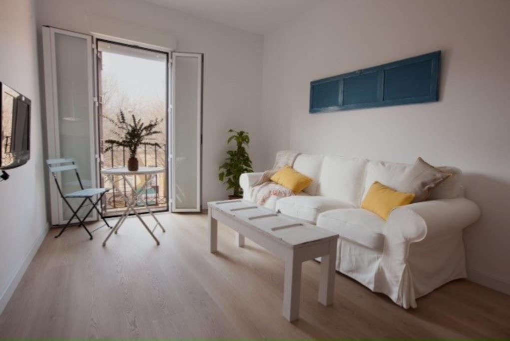 Casita De Puertas Centro Alameda Sevilla