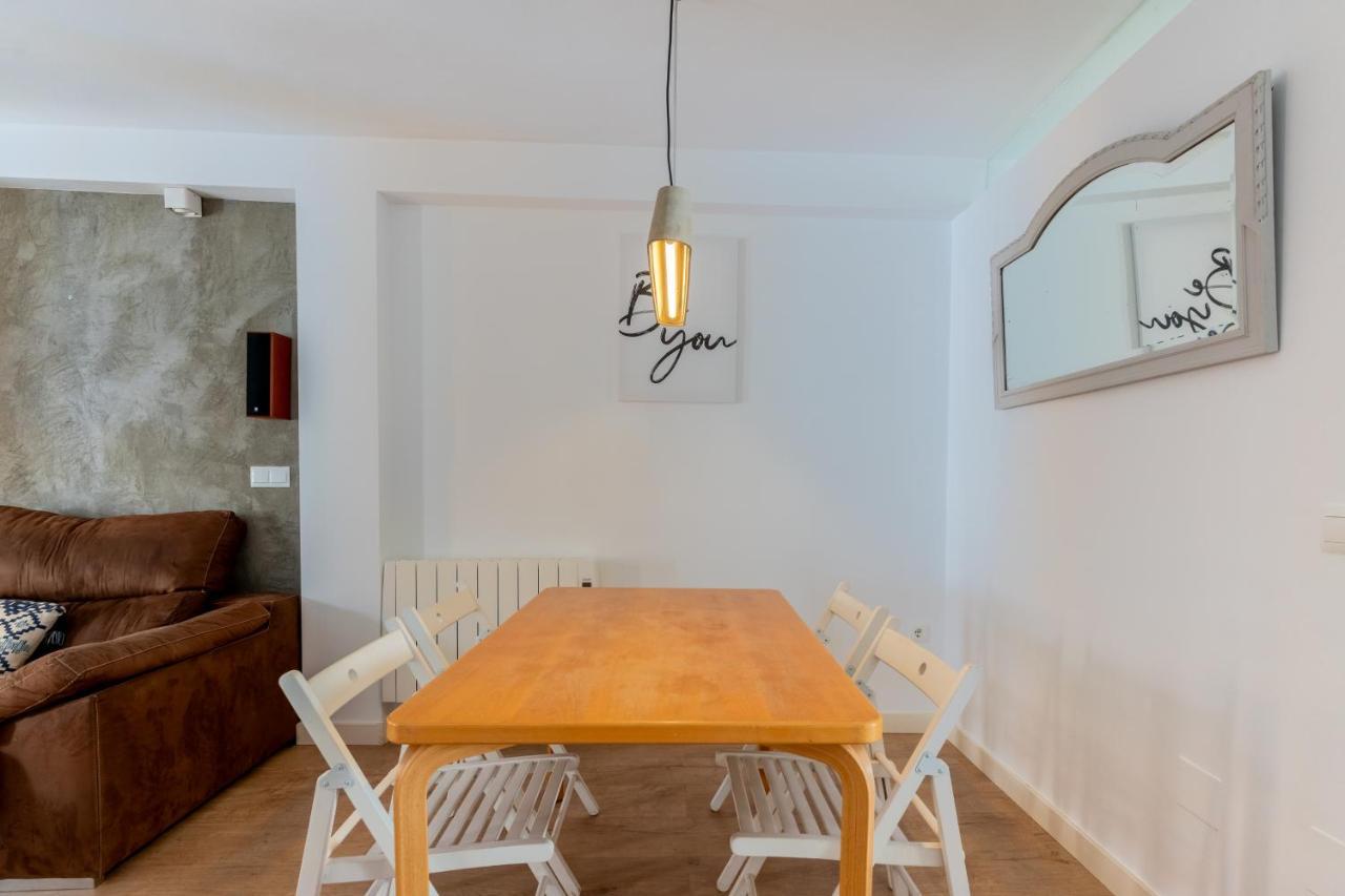 Bustos Tavera Olehousing Sevilla