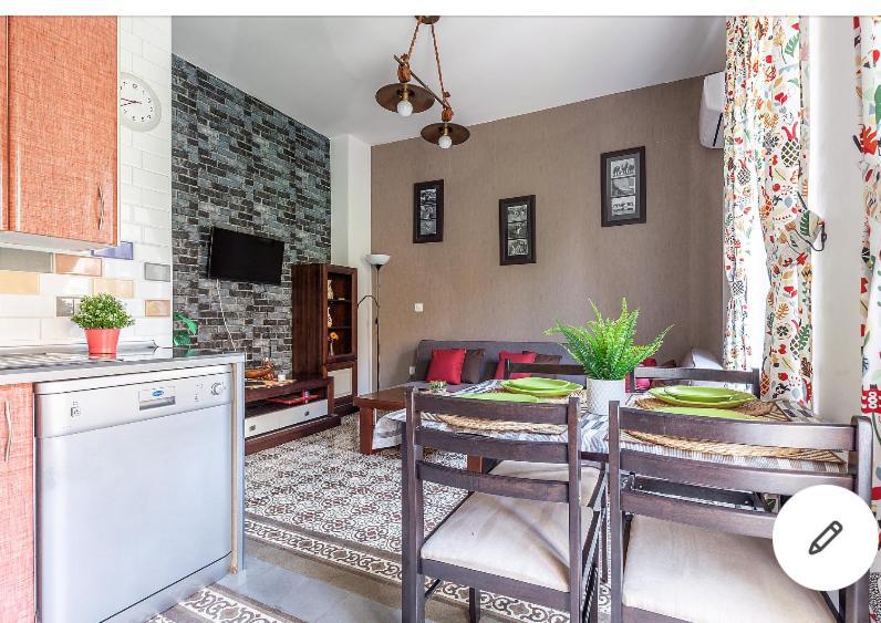 Apartamento Violeta With Cozy Balcony Sevilla