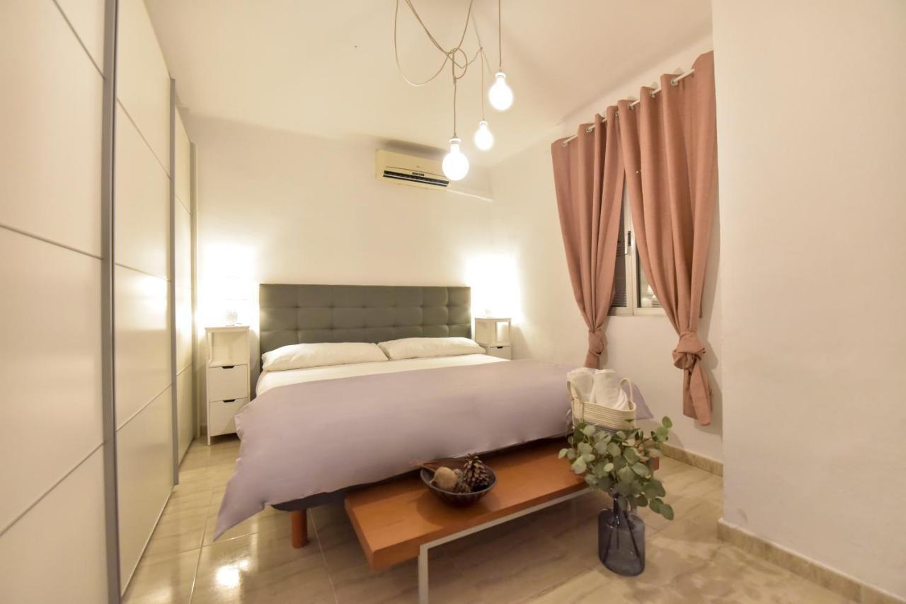 New! Spacious & River * Seville
