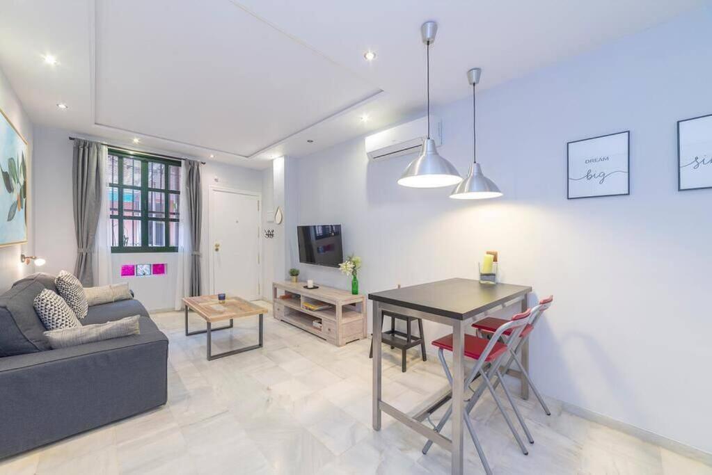 A19 Brand New By Triana Bridge *