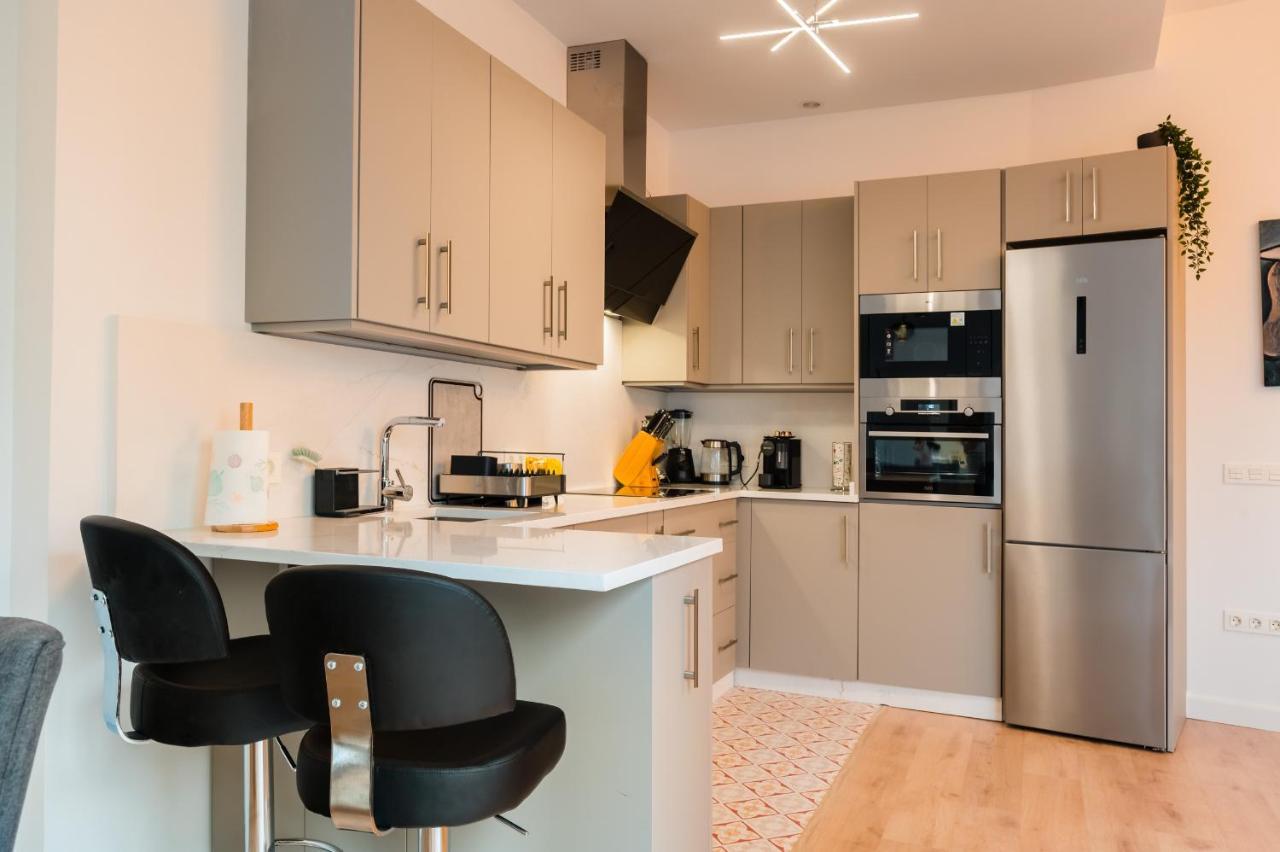 Charming New - Bd 1 Bth - Triana Apartment Seville