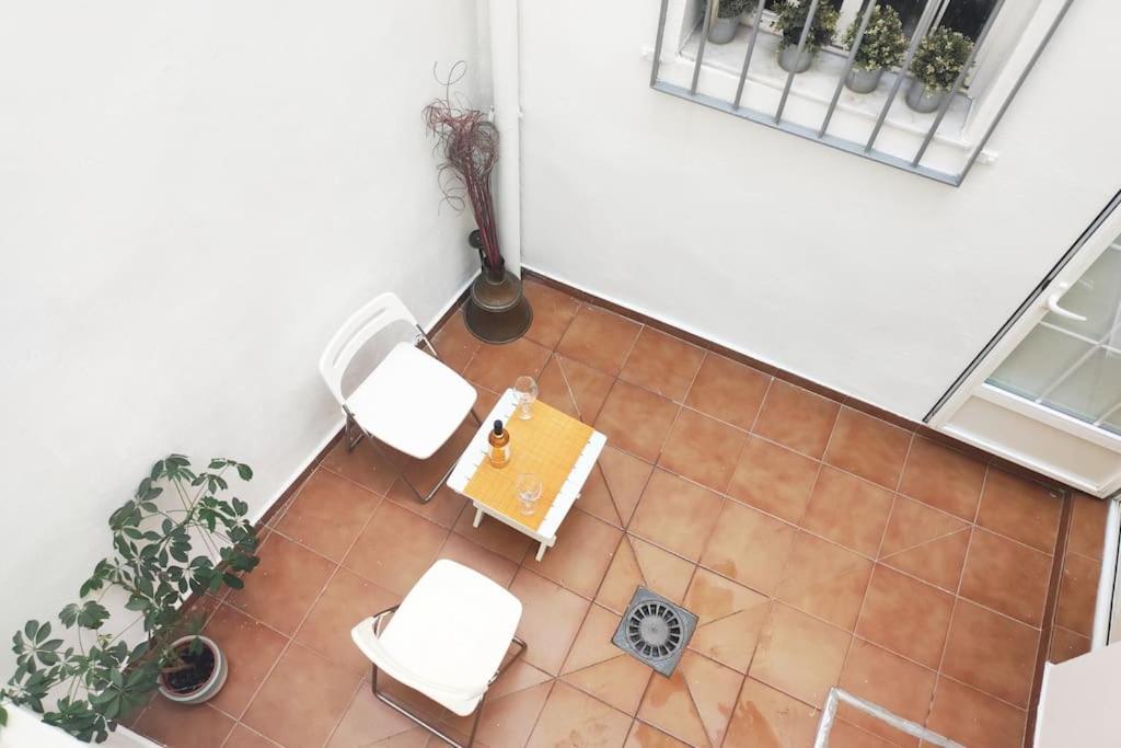 El Duque Blanco.autentica Sevilla.centro.con Patio Apartment Seville