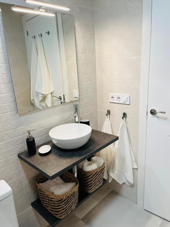 Apartment Sunny Handmade Home. Wi-fi, A/c & Free Parking Seville