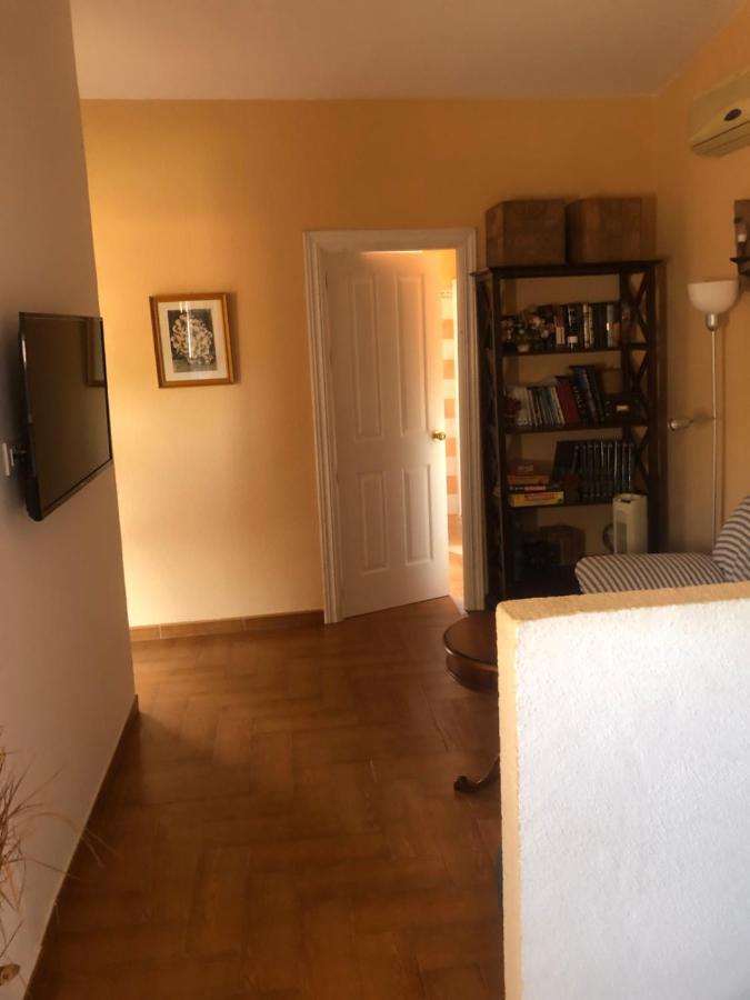 Familia Anfitriona Acoge Habitación en casa particular Sevilla