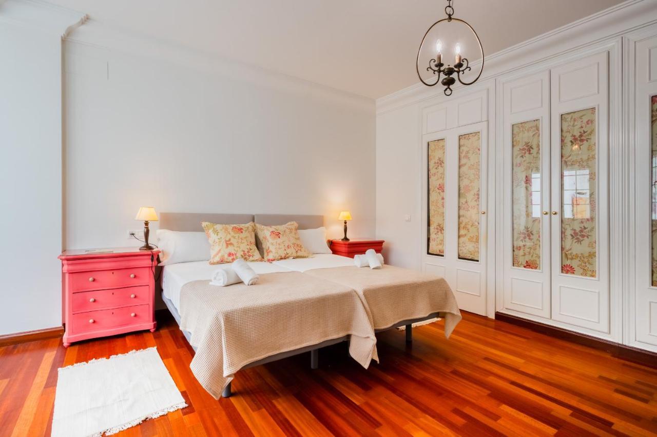 Amplio Y Luminoso-2d 2b-triana Apartment Seville