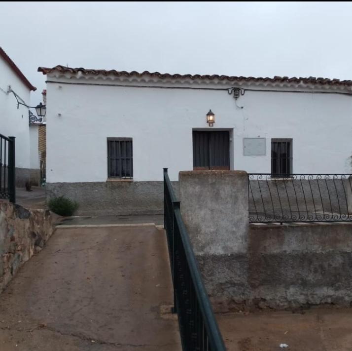 La Casita En La Alcornocosa -sevilla Сasa de vacaciones *