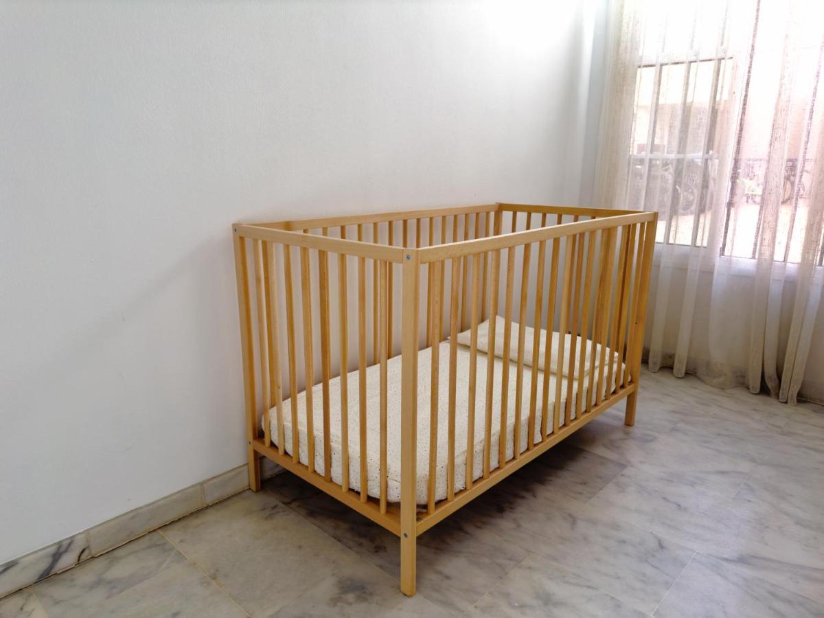 Modern - Luxe Queen Bed - Walk To Isla Magica Apartment *