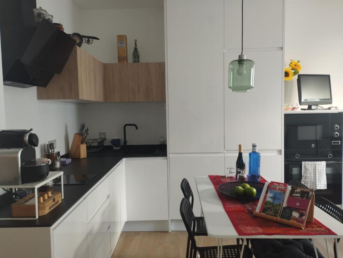 Apartment Atico Aire De Triana